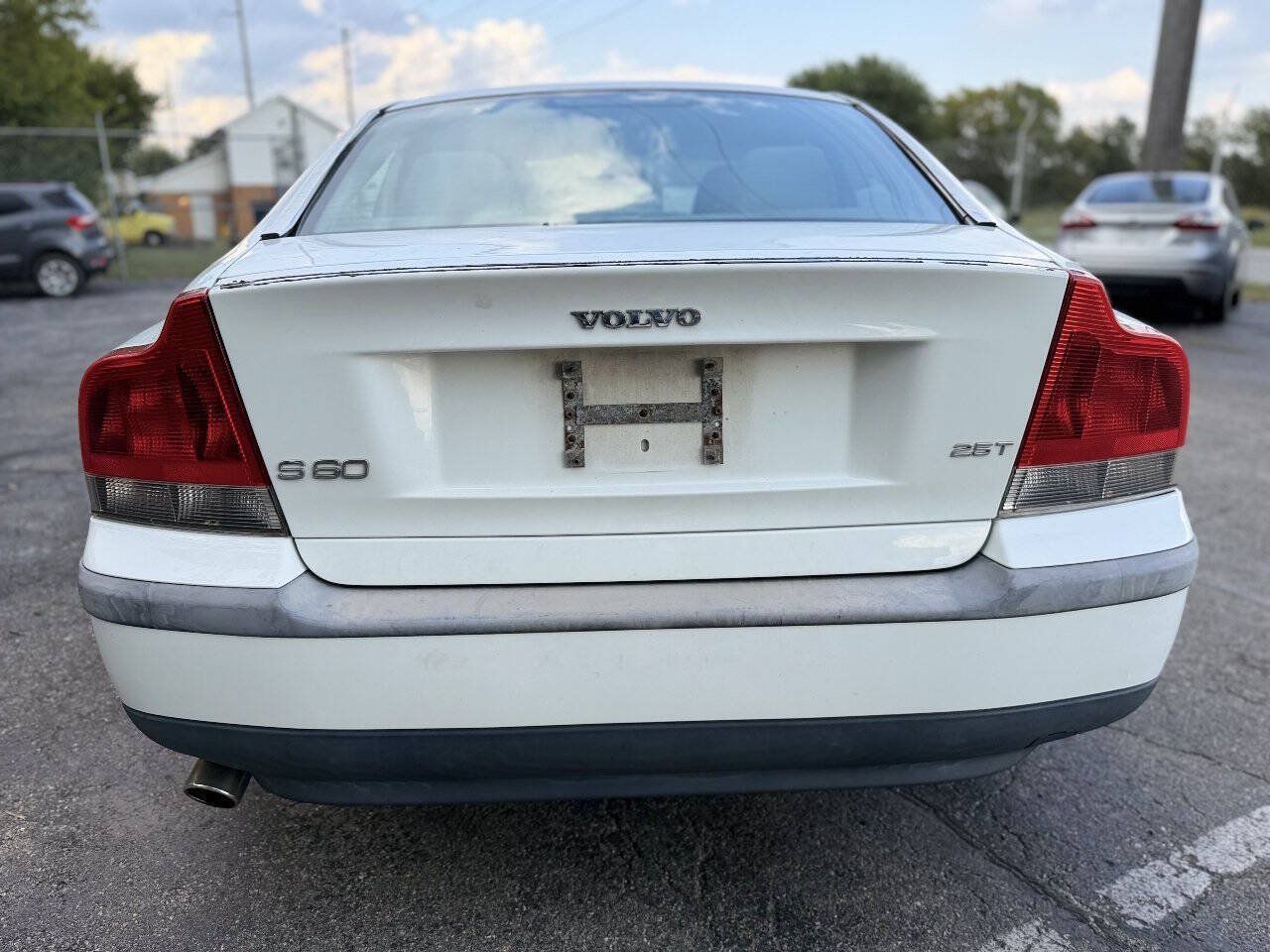 Used 2004 Volvo S60 2.5T FWD image 4