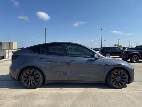 Used 2023 Tesla Model Y Performance AWD/4WD image 2