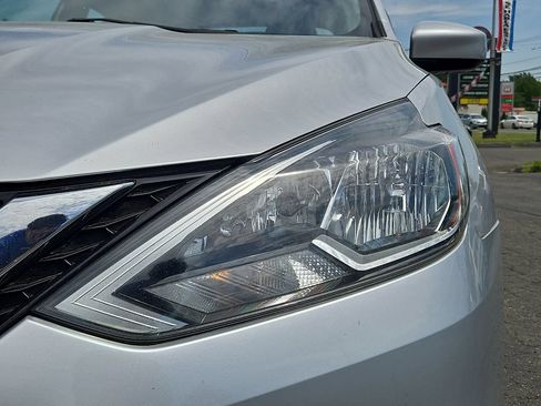 Used 2017 Nissan Sentra S FWD image 11