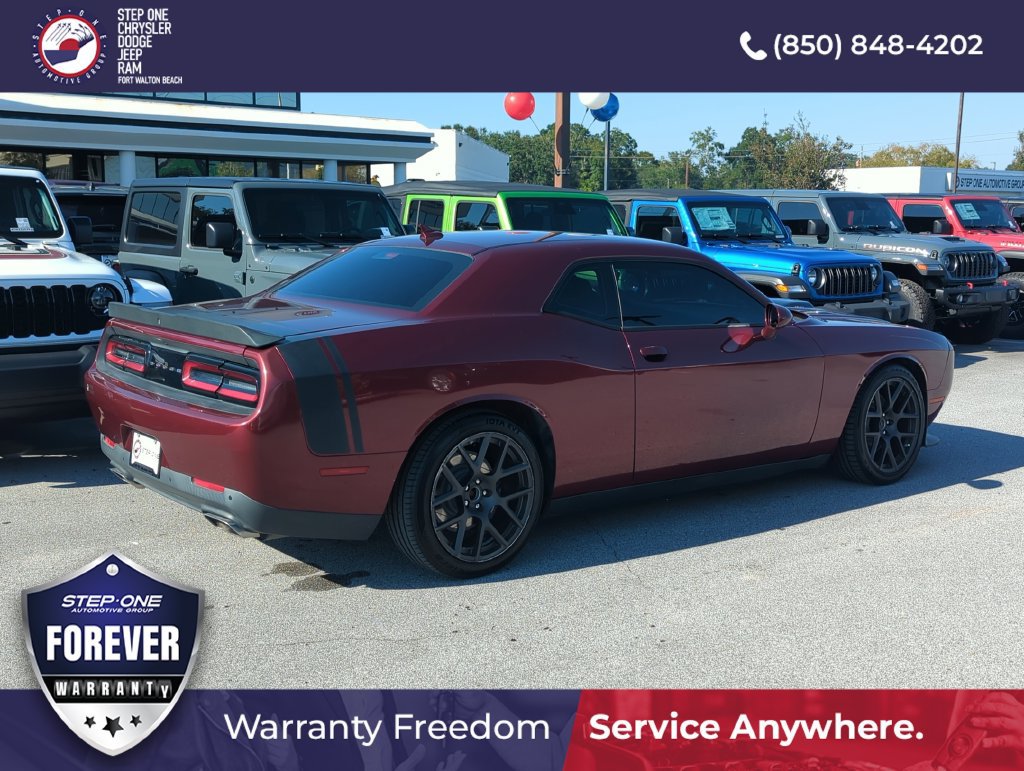 Used 2018 Dodge Challenger R/T Scat Pack RWD image 6