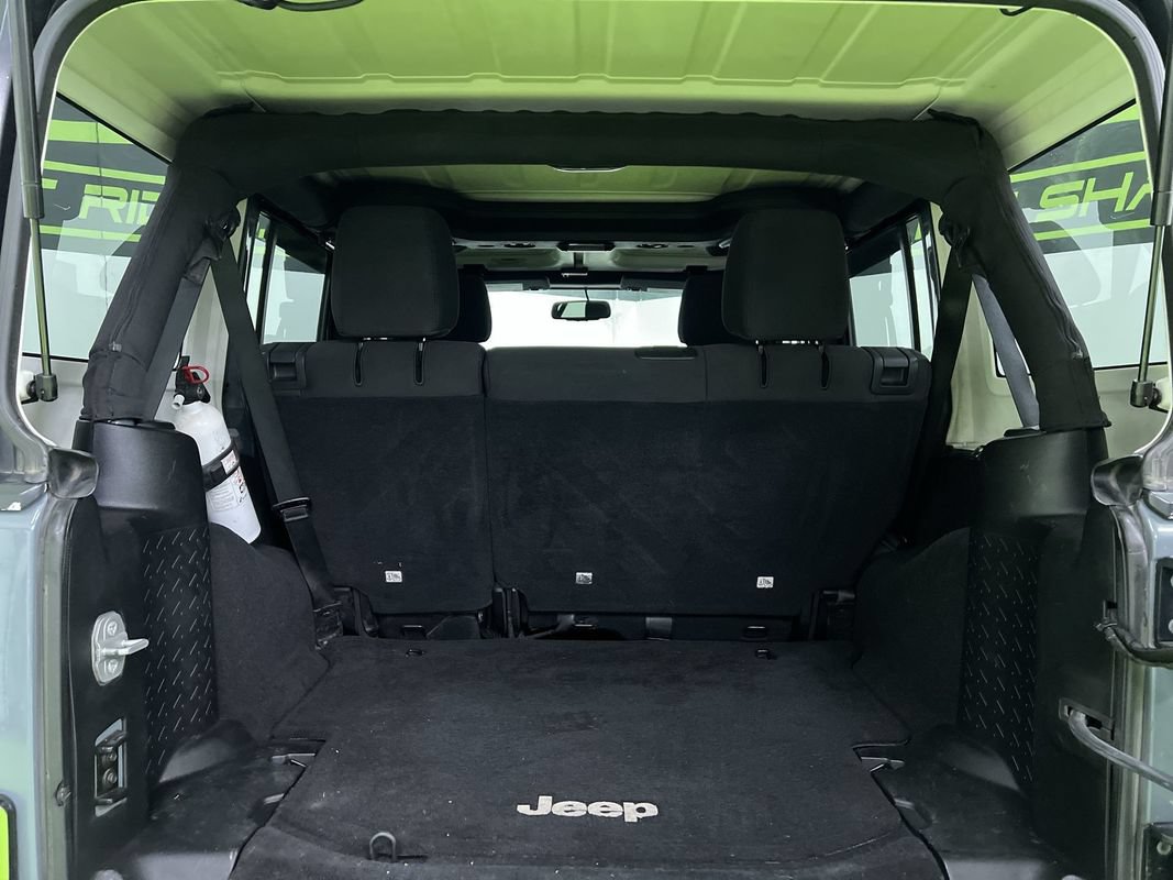 Used 2015 Jeep Wrangler Unlimited Sport w/ Quick Order Package 24S AWD/4WD image 26