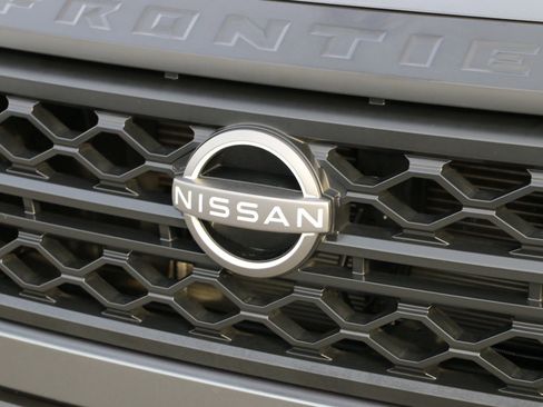 Used 2022 Nissan Frontier S w/ Technology Package image 12