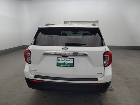Used 2020 Ford Explorer XLT AWD/4WD image 7