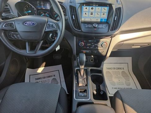 Used 2018 Ford Escape SE w/ SE Sync 3 Package FWD image 39