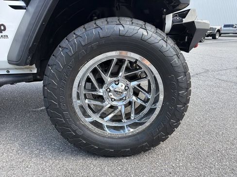 Used 2020 Jeep Wrangler Unlimited Rubicon AWD/4WD image 12