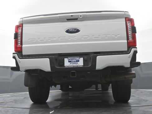 Used 2024 Ford F250 Lariat w/ Lariat Ultimate Package AWD/4WD image 41