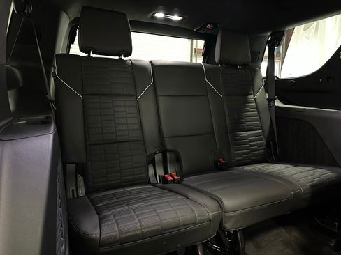 Used 2025 Cadillac Escalade V image 65