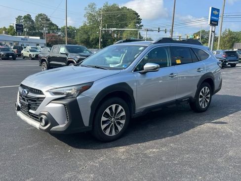 Used 2024 Subaru Outback Touring AWD/4WD image 47