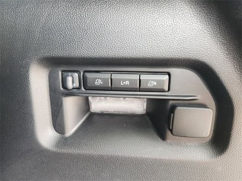 Used 2025 Ford Explorer ST RWD image 35