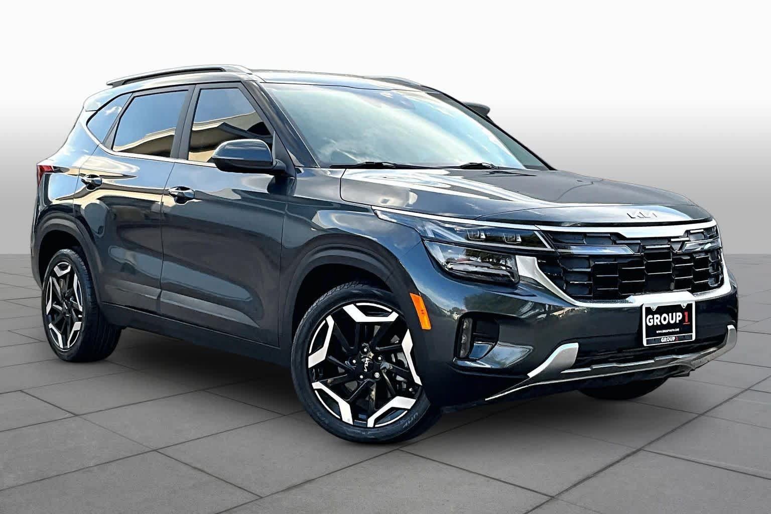 Used 2024 Kia Seltos SX AWD/4WD image 3
