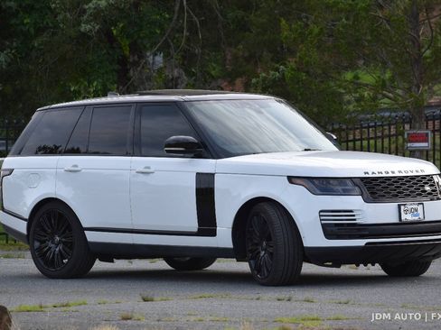 Used 2019 Land Rover Range Rover Supercharged AWD/4WD image 4