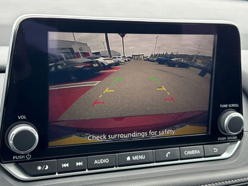 New 2025 Nissan Rogue S image 17