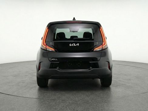 Used 2025 Kia Soul LX w/ LX Technology Package image 7