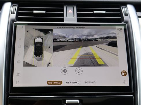 Certified 2025 Land Rover Discovery S AWD/4WD image 20