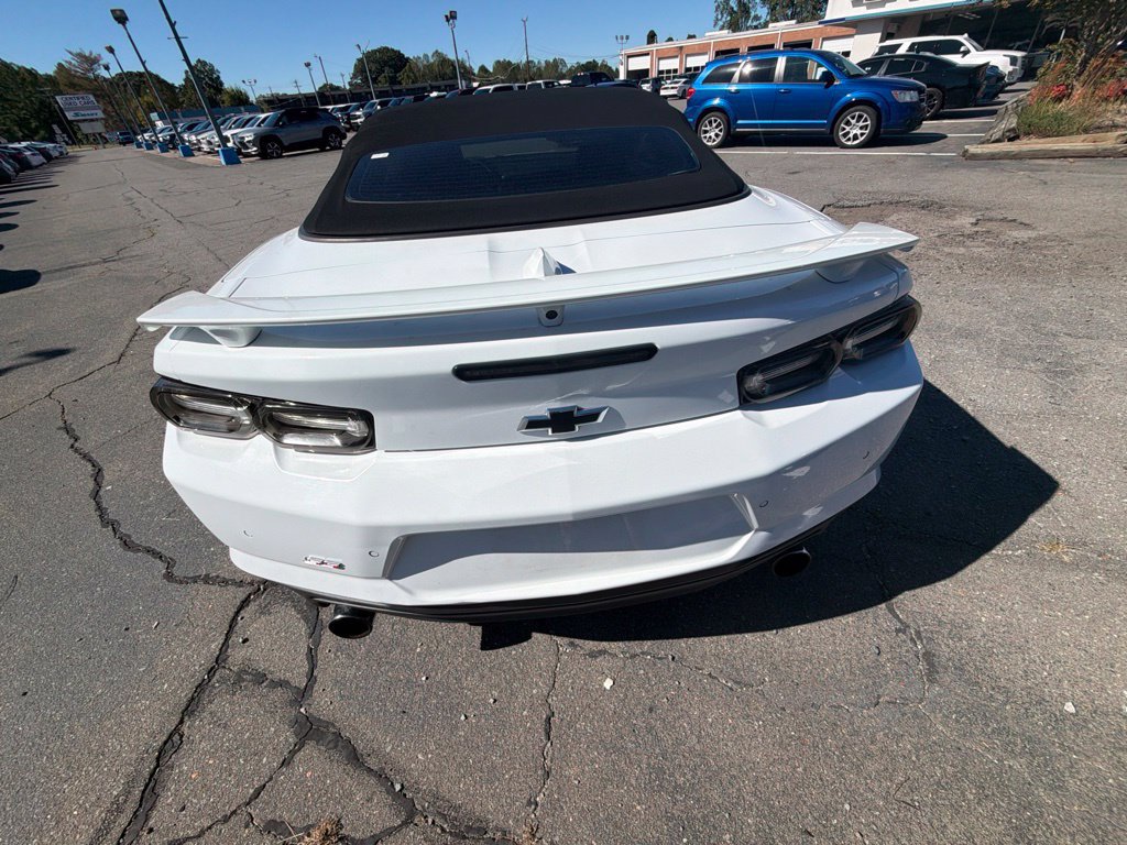 Used 2020 Chevrolet Camaro SS RWD image 5