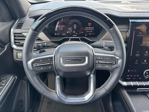 Used 2026 GMC Acadia Denali w/ Super Cruise Package AWD/4WD image 8