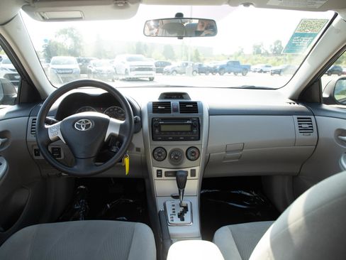 Used 2012 Toyota Corolla LE FWD image 14