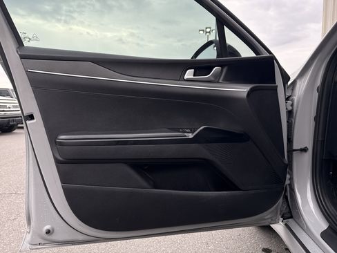 Used 2022 Kia K5 GT-Line image 12