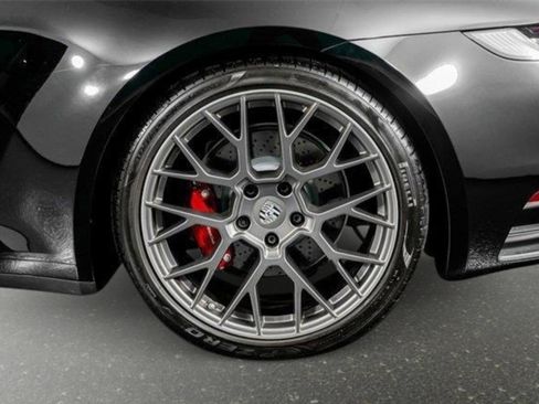 Used 2024 Porsche 911 Carrera 4 GTS image 20