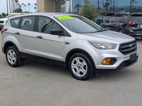 Used 2019 Ford Escape S FWD image 1