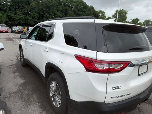 Used 2021 Chevrolet Traverse LT AWD/4WD image 6