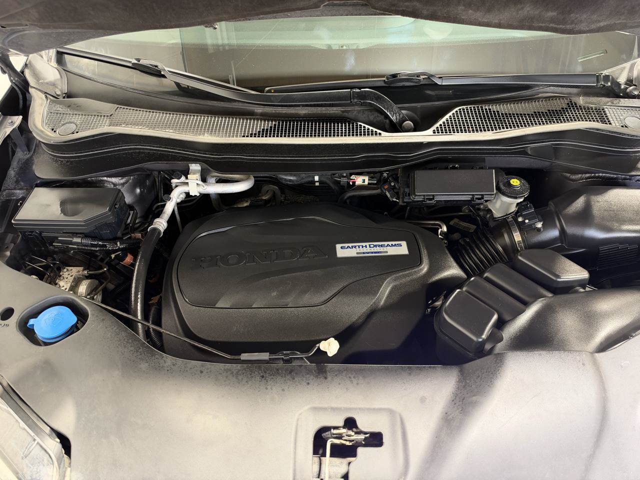 Used 2016 Honda Pilot Touring image 25
