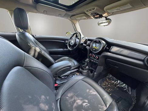 Used 2015 MINI Cooper 2-Door Hardtop FWD image 17