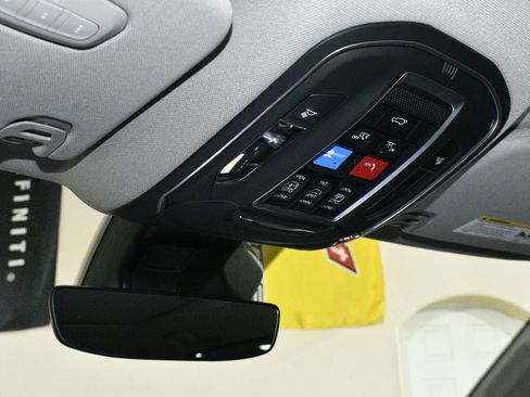 Used 2022 Jeep Wagoneer Series III w/ Premium Group I image 33