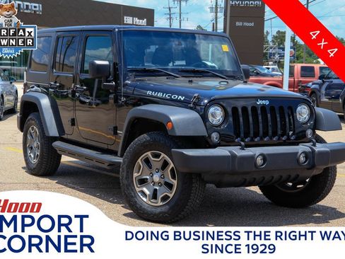 Used 2018 Jeep Wrangler Unlimited Rubicon w/ Connectivity Group AWD/4WD image 1