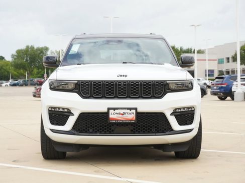 Used 2025 Jeep Grand Cherokee Summit w/ Obsidian Package AWD/4WD image 3