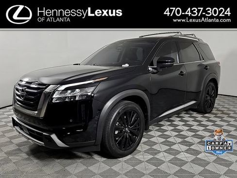 Used 2024 Nissan Pathfinder Platinum FWD image 1