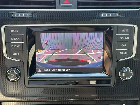 Used 2015 Volkswagen GTI S FWD image 12