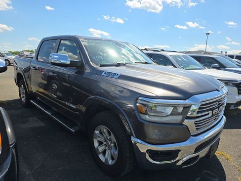 Used 2020 RAM 1500 Laramie AWD/4WD image 3