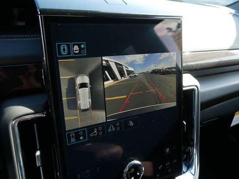 New 2026 GMC Yukon Elevation image 18