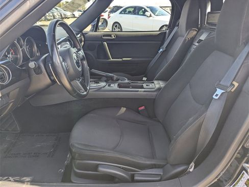 Used 2015 MAZDA MX-5 Miata Sport image 18