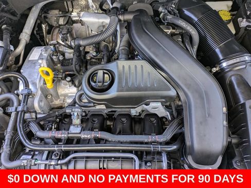 Used 2025 Volkswagen Taos SE AWD/4WD image 34