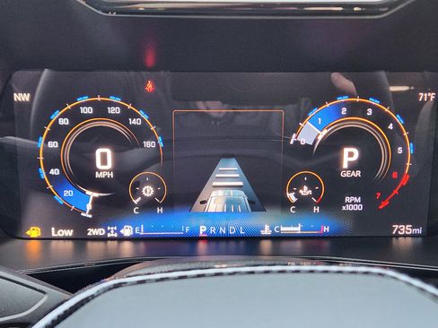 Used 2026 Chevrolet Colorado ZR2 w/ Technology Package image 16