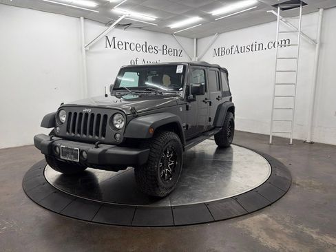 Used 2017 Jeep Wrangler Unlimited Sport w/ Quick Order Package 24S AWD/4WD image 3