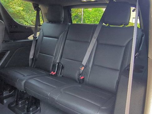 Used 2023 Chevrolet Tahoe LT RWD image 16