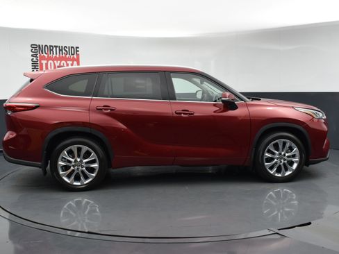Used 2023 Toyota Highlander Limited AWD/4WD image 5