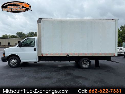 Used 2019 Chevrolet Express 3500 Extended w/ Power Convenience Package RWD image 1