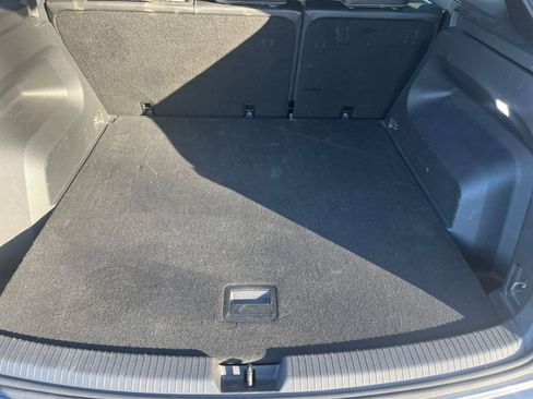 Used 2025 Volkswagen Atlas Cross Sport SE image 27