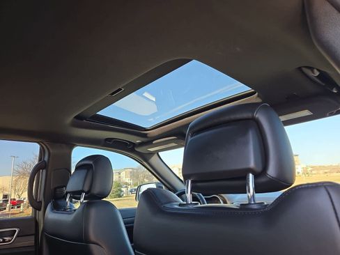 Used 2019 Jeep Grand Cherokee Altitude image 21