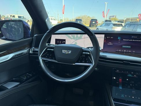 Used 2026 Cadillac Escalade Platinum Sport w/ LPO, Floor Liner Package image 44