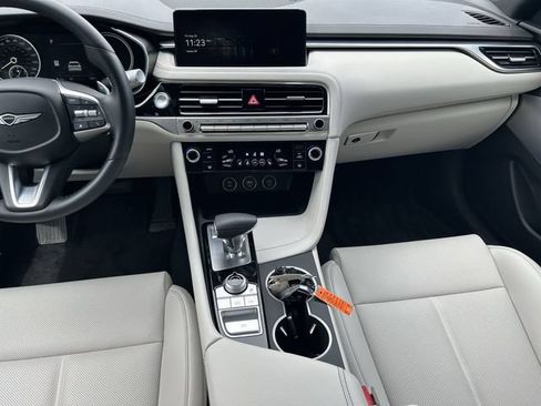 Used 2025 Genesis G70 2.5T AWD/4WD image 11