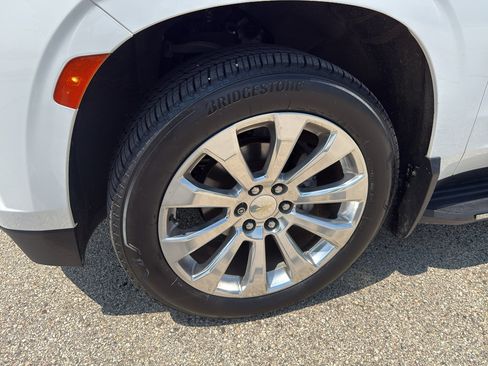 Used 2021 Chevrolet Tahoe Premier w/ Premium Package AWD/4WD image 8