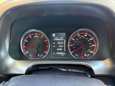 Used 2016 Toyota RAV4 SE FWD image 16