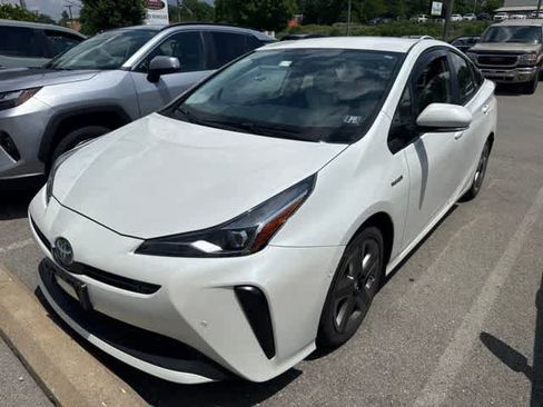 Used 2019 Toyota Prius XLE w/ Advanced Technology Package FWD image 1