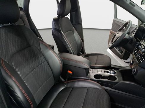 Used 2023 Ford Escape ST-Line image 11