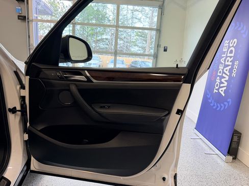 Used 2016 BMW X3 sDrive28i image 25